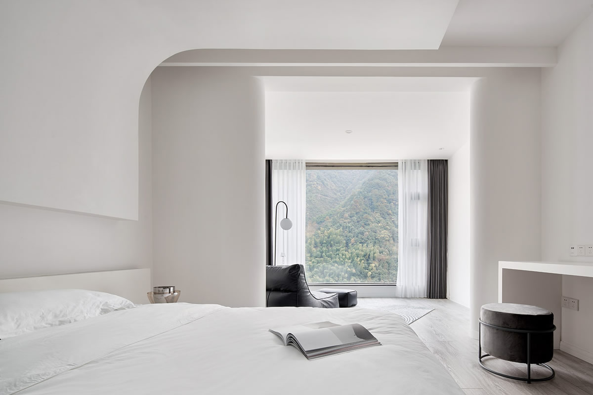 超白”客房:現(xiàn)代風(fēng)格民宿裝修設(shè)計(jì)(圖1) 超白”客房:現(xiàn)代風(fēng)格民宿裝修設(shè)計(jì)(圖1)