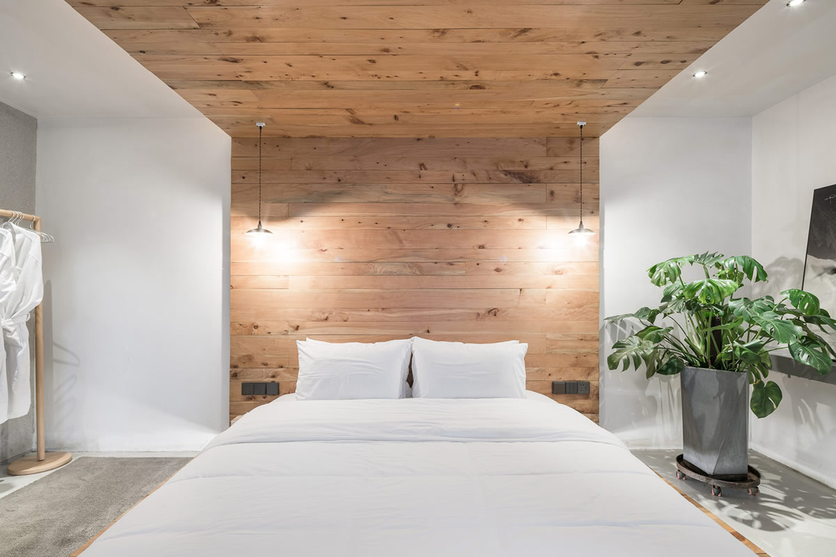 原生態(tài)素色風(fēng)格民宿客房裝修設(shè)計(jì)(圖1) 原生態(tài)素色風(fēng)格民宿客房裝修設(shè)計(jì)(圖1)